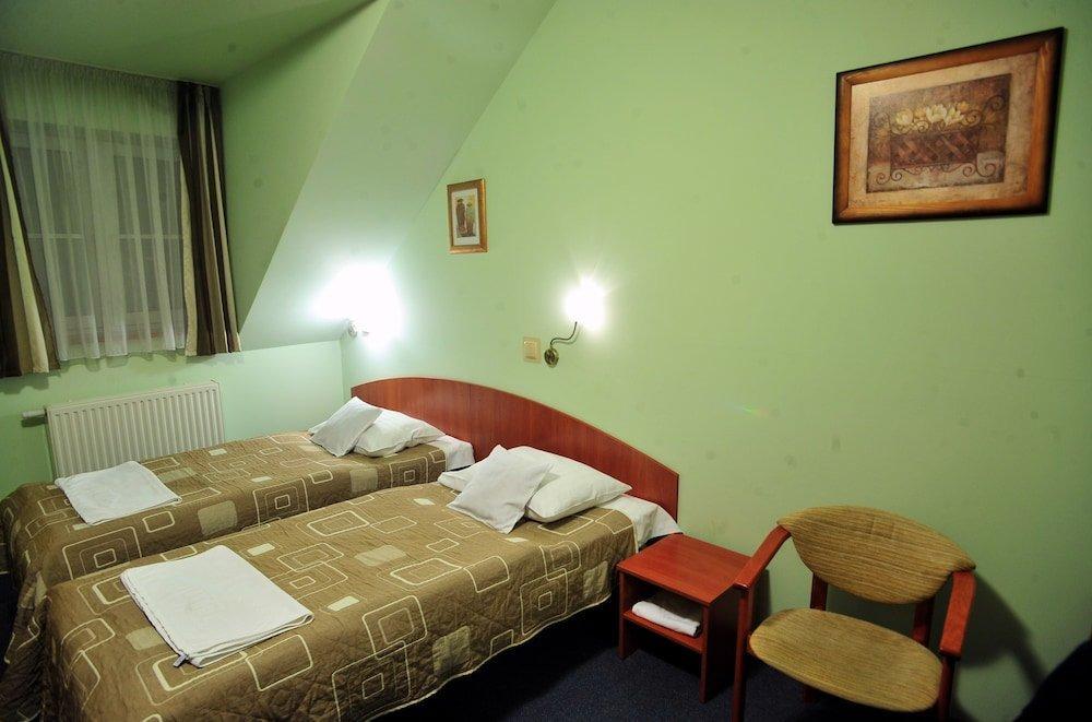 Hotel Zlote Deby Warschau Exterior foto